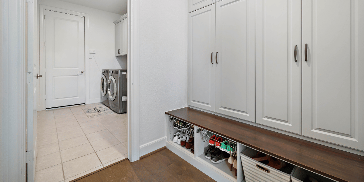 Image of a custom mud room designed and installed in Houston, Tx. 