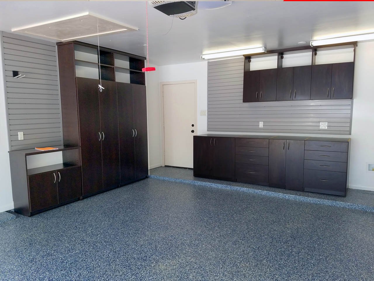 slatwall-garage-slatwall-cabinets-and-garage-flooring