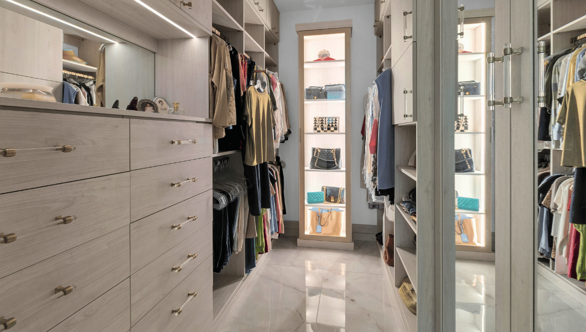 are drawers worth the cost custom closet design (1)