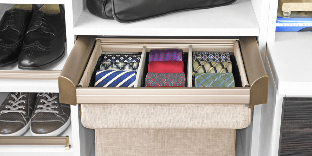 Best Closet Features for Busy Professionals