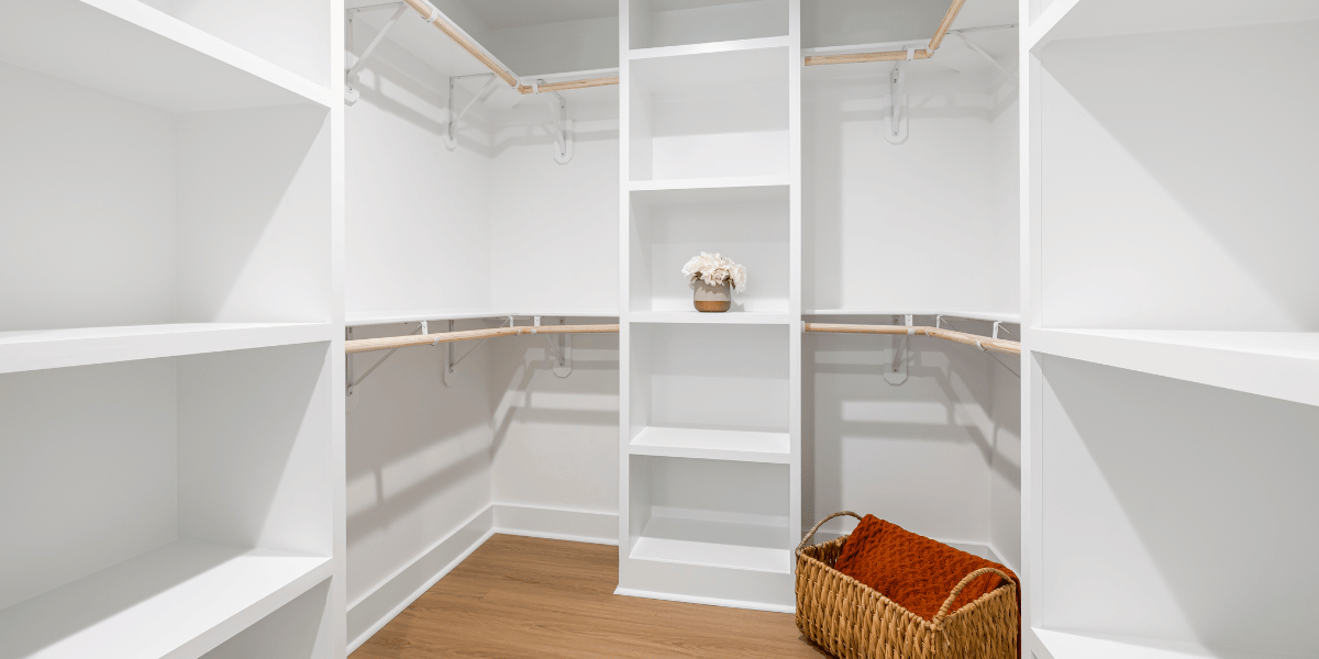 Closet Design Features to Avoid