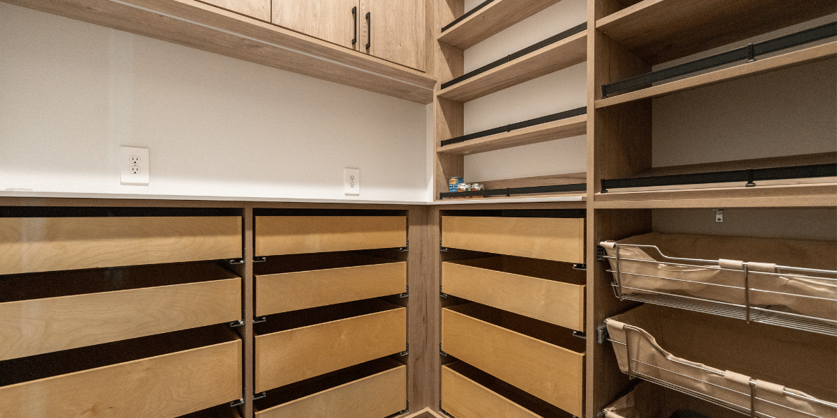 Pull-Out Shelves vs. Fixed Shelves: Which Is Right for Your Pantry?