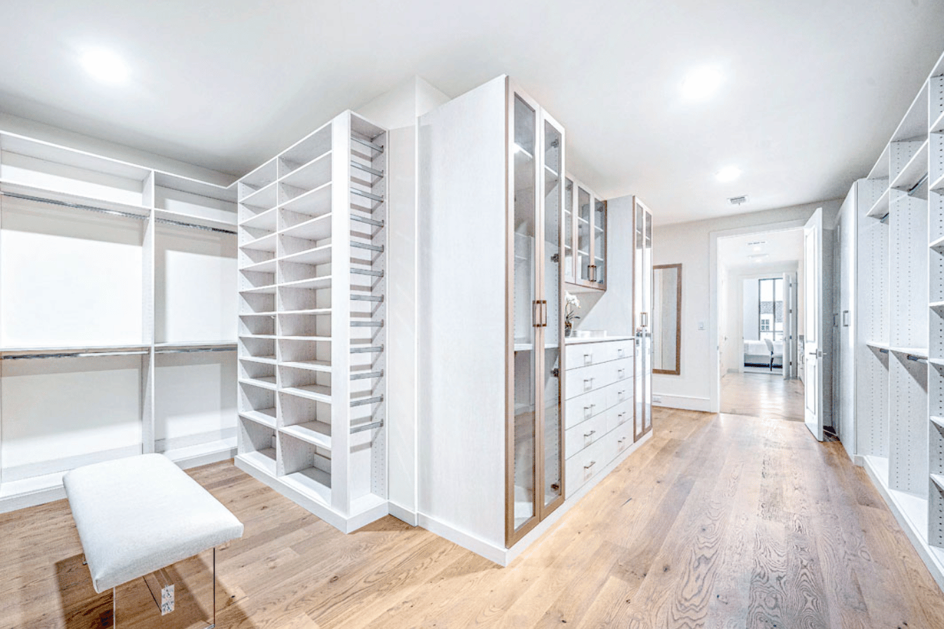 Custom Closets - Walk In Closets