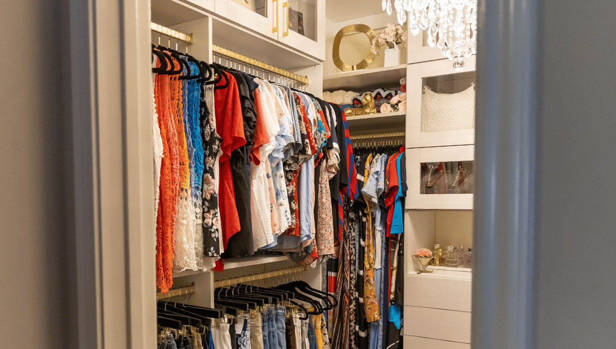 How to Save on Custom Closets in Houston Without Sacrificing Quality